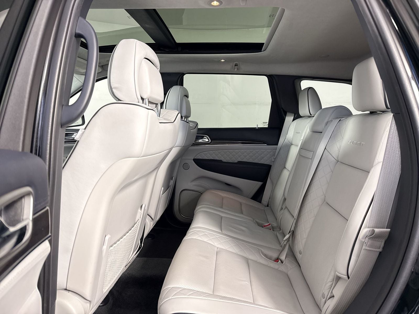 2017 Jeep Grand Cherokee Summit