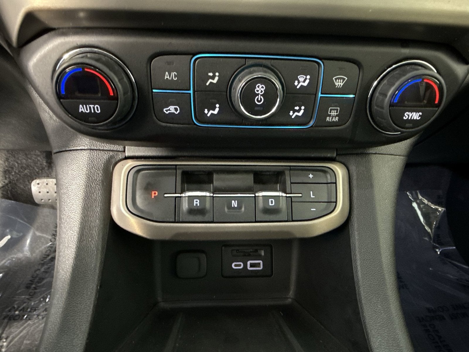 2020 GMC Acadia Denali