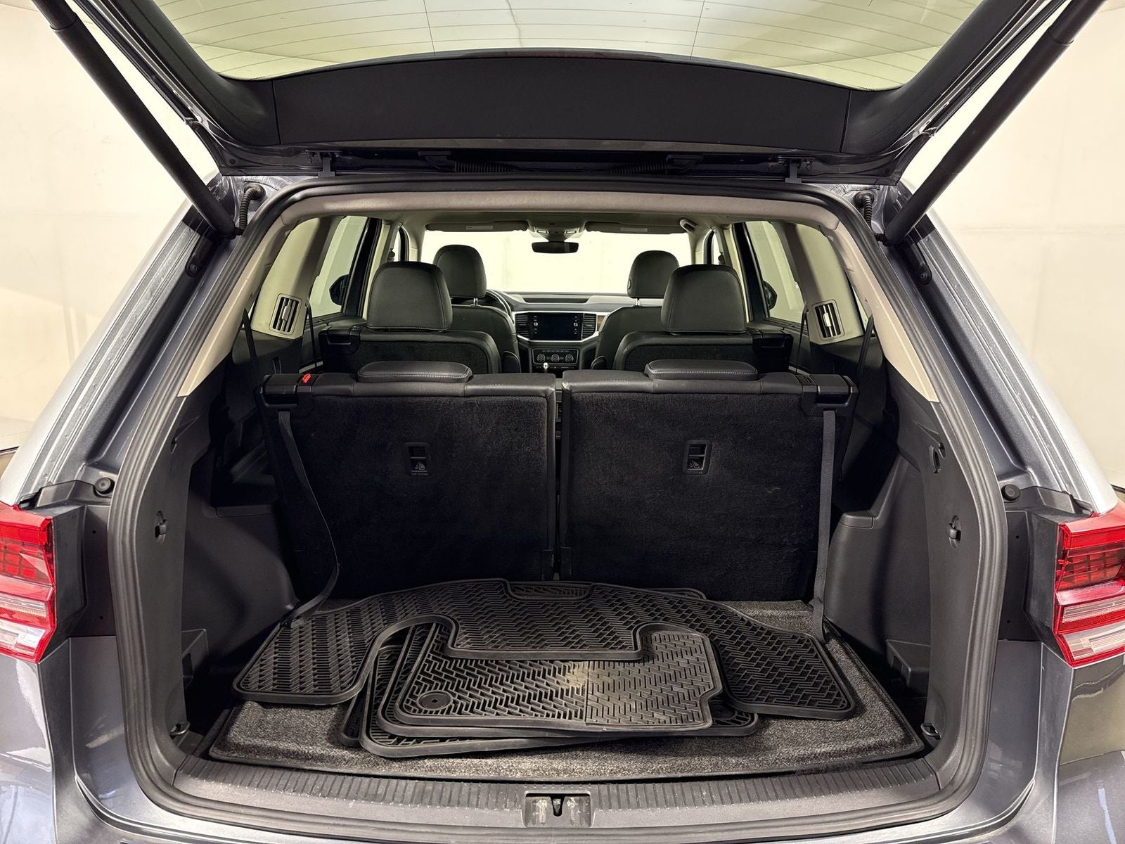 2019 Volkswagen Atlas 3.6L V6 SEL Premium