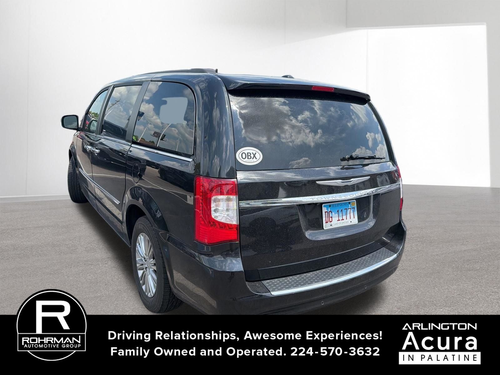 2015 Chrysler Town & Country Touring-L