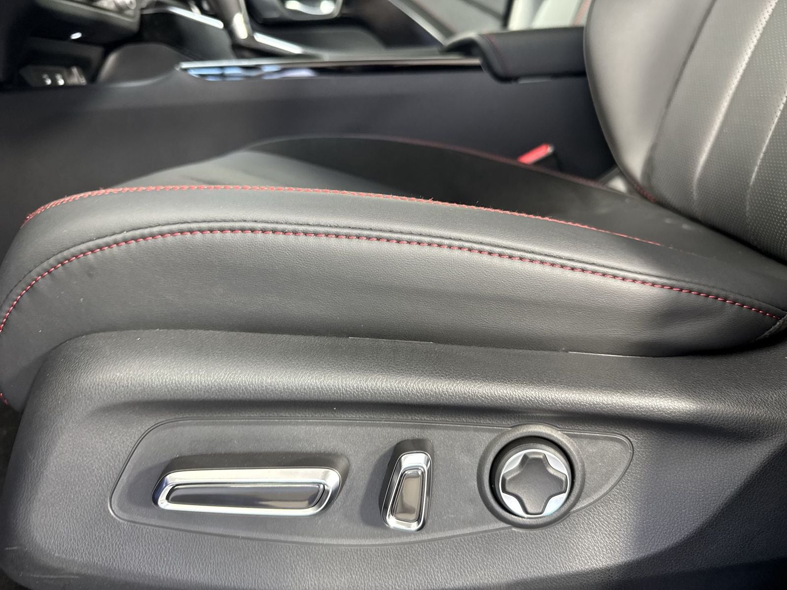 2025 Acura ADX w/A-Spec Advance Package