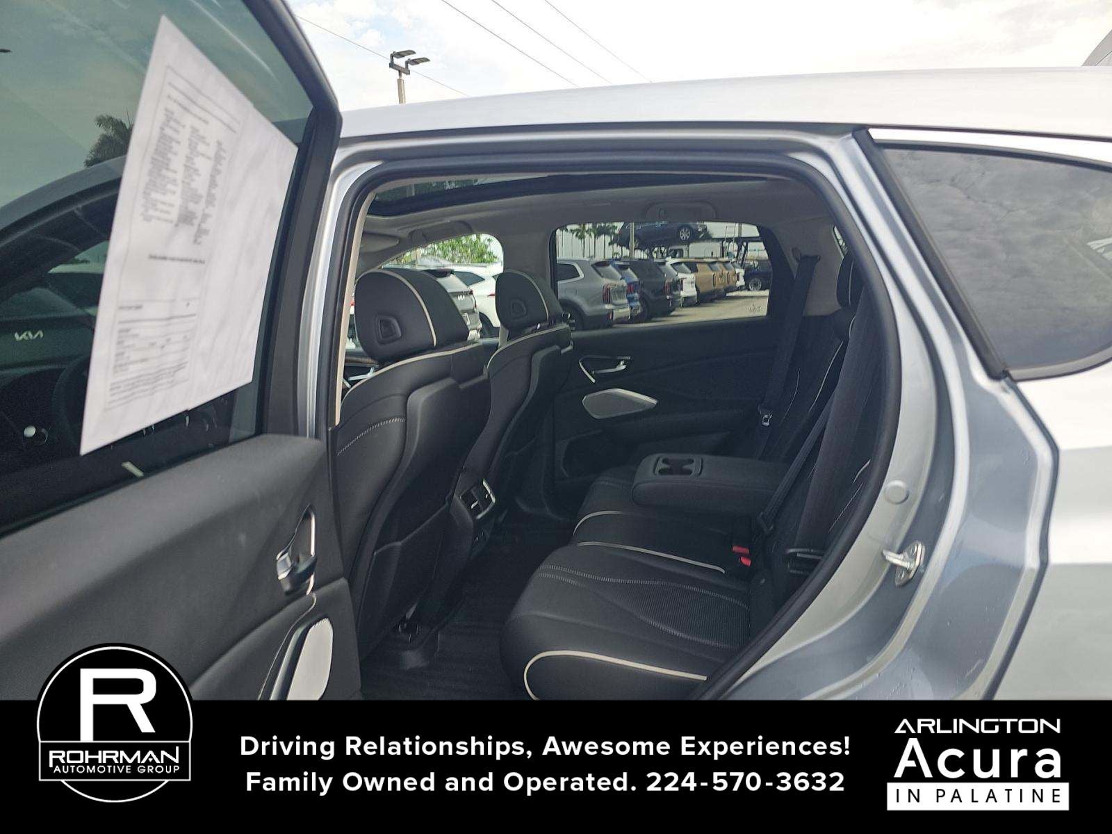 2023 Acura RDX w/Advance Package