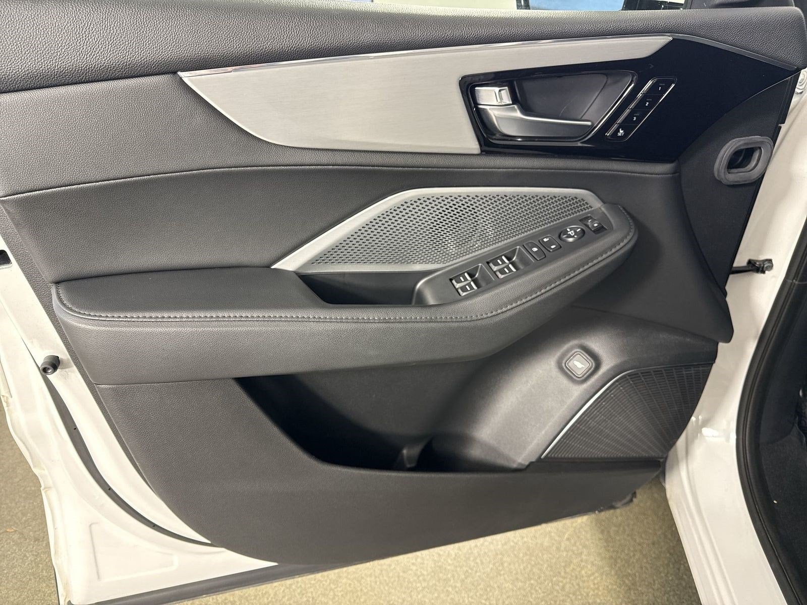 2025 Acura MDX Base - Photo 22
