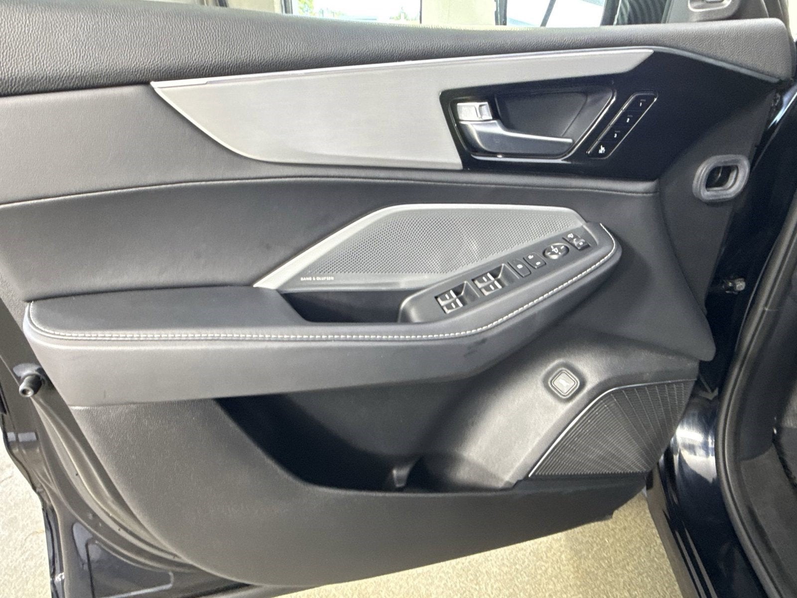 2025 Acura MDX TECH