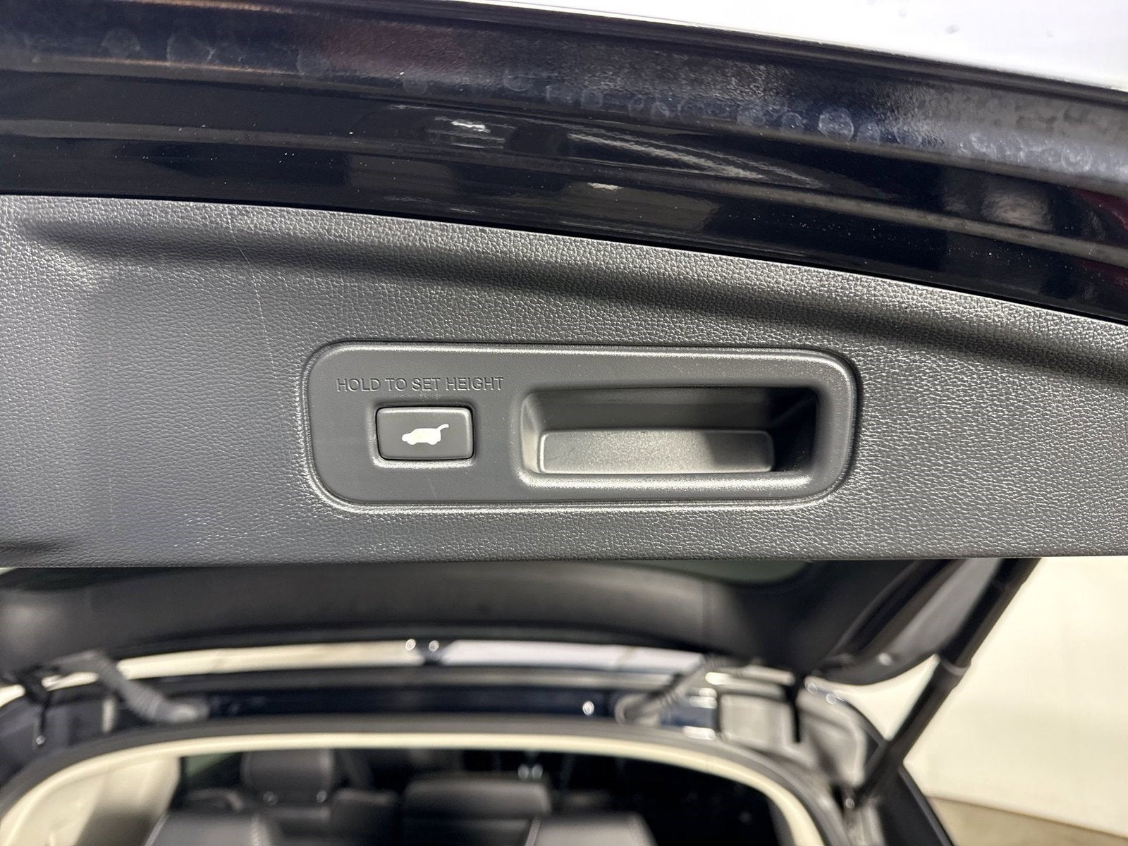 2025 Acura MDX TECH
