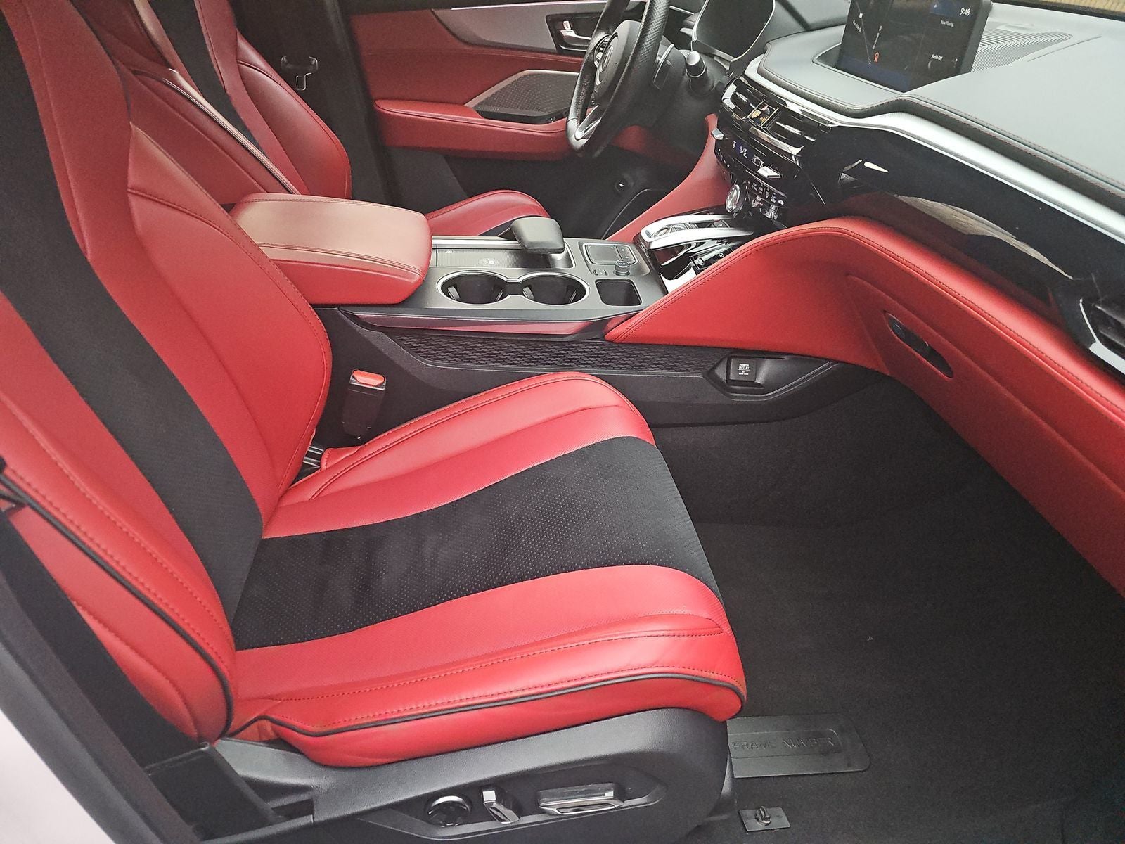 2023 Acura MDX w/A-Spec Package