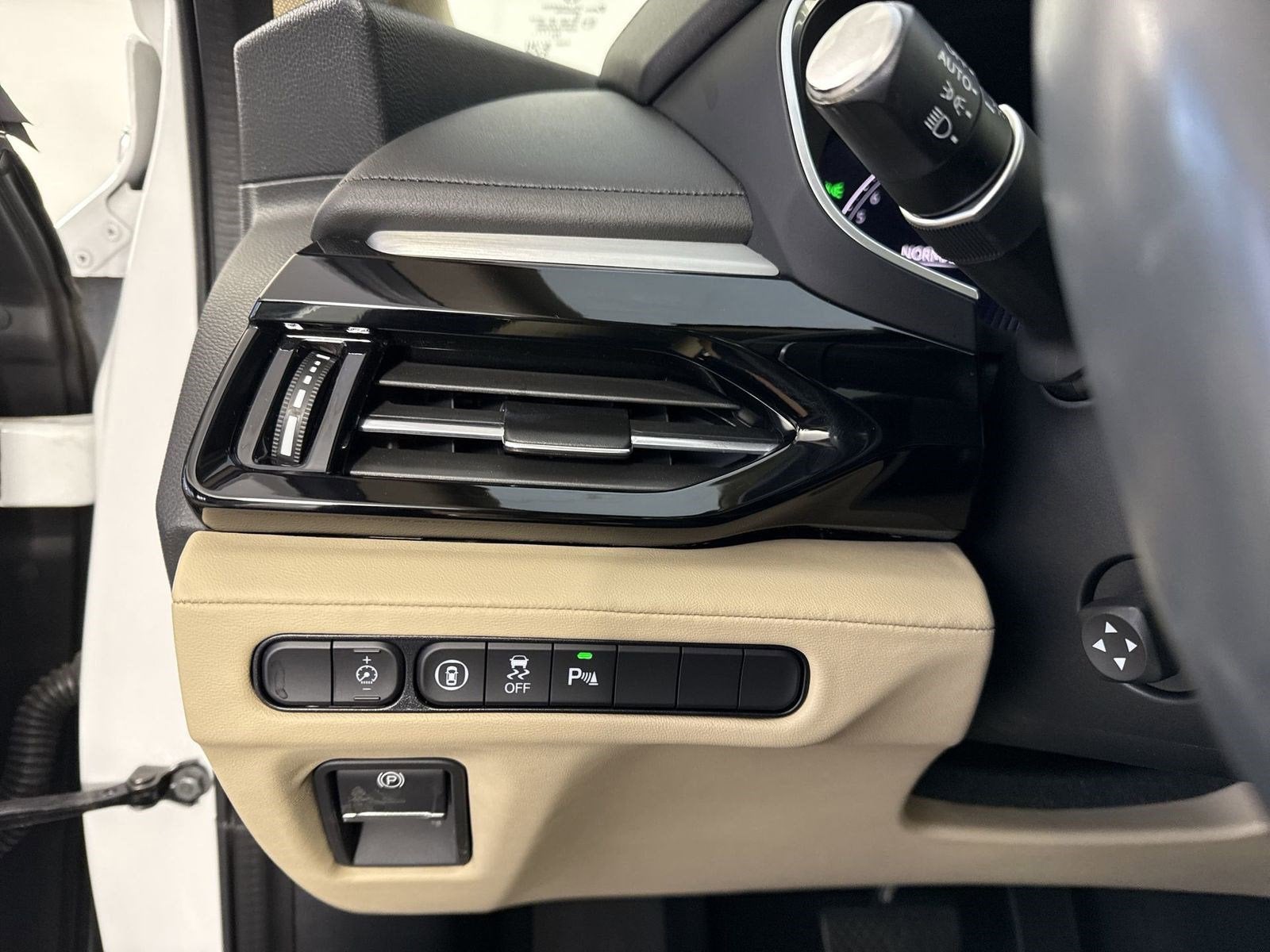 2024 Acura MDX SH-AWD TECH