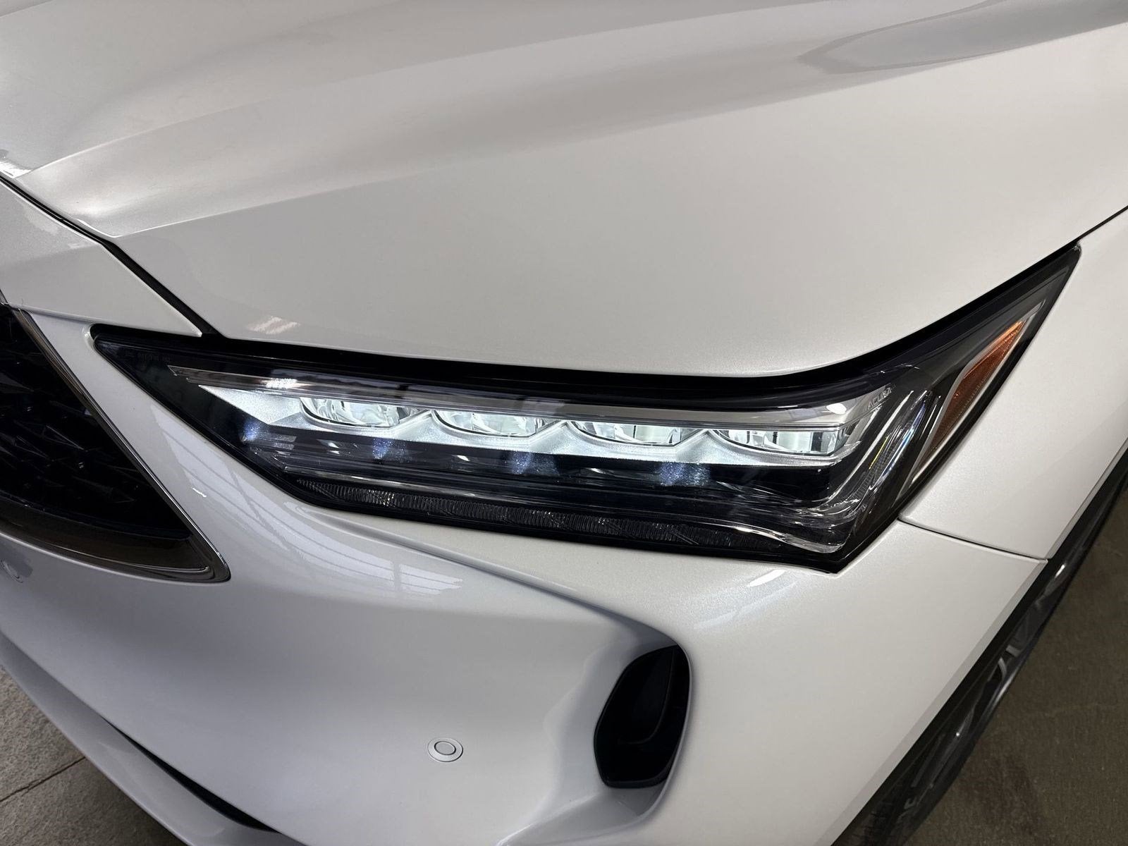 2024 Acura MDX SH-AWD TECH