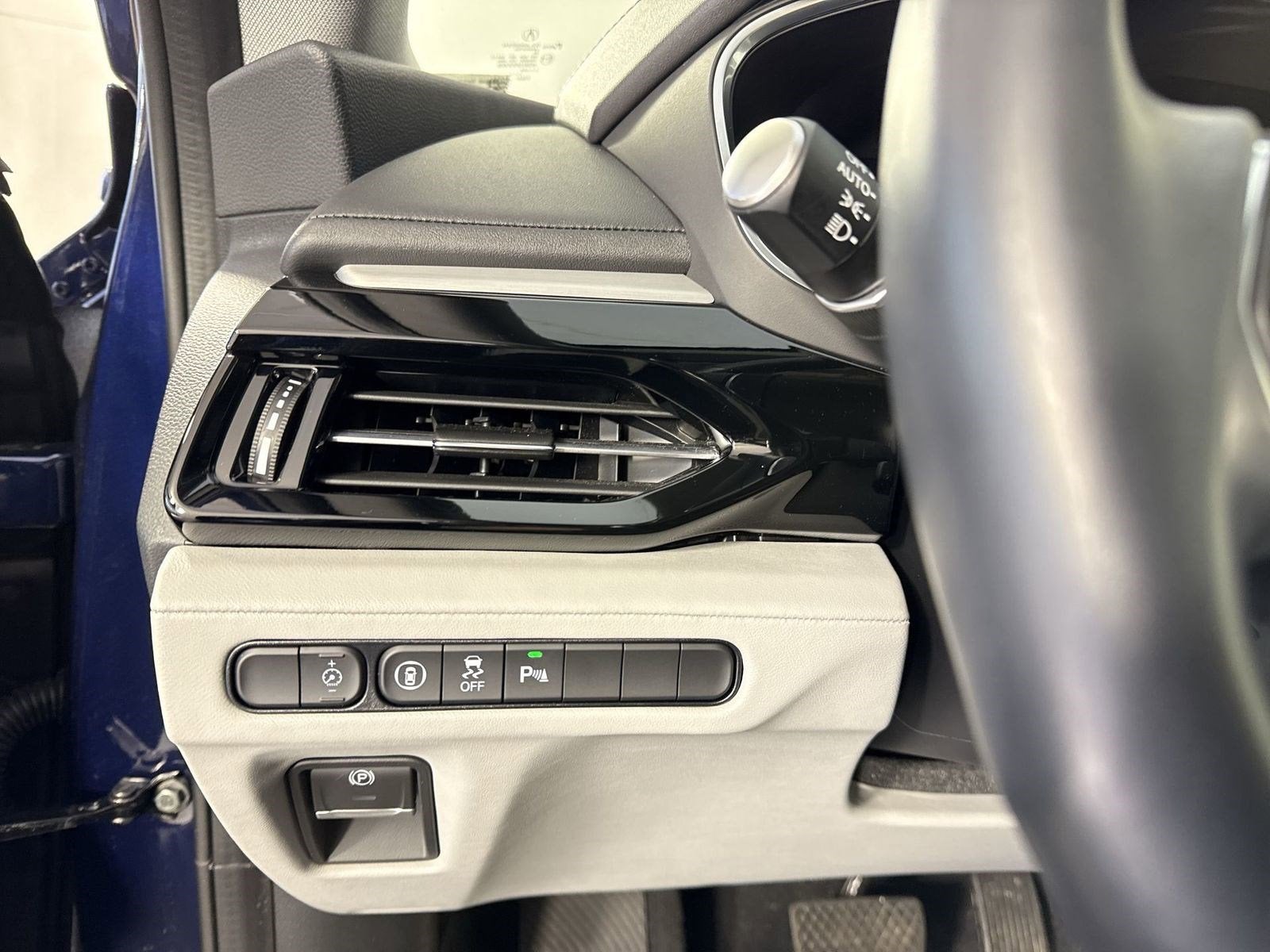 2024 Acura MDX SH-AWD TECH