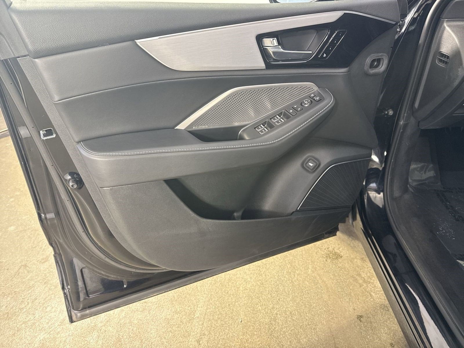 2023 Acura MDX SH-AWD TECH