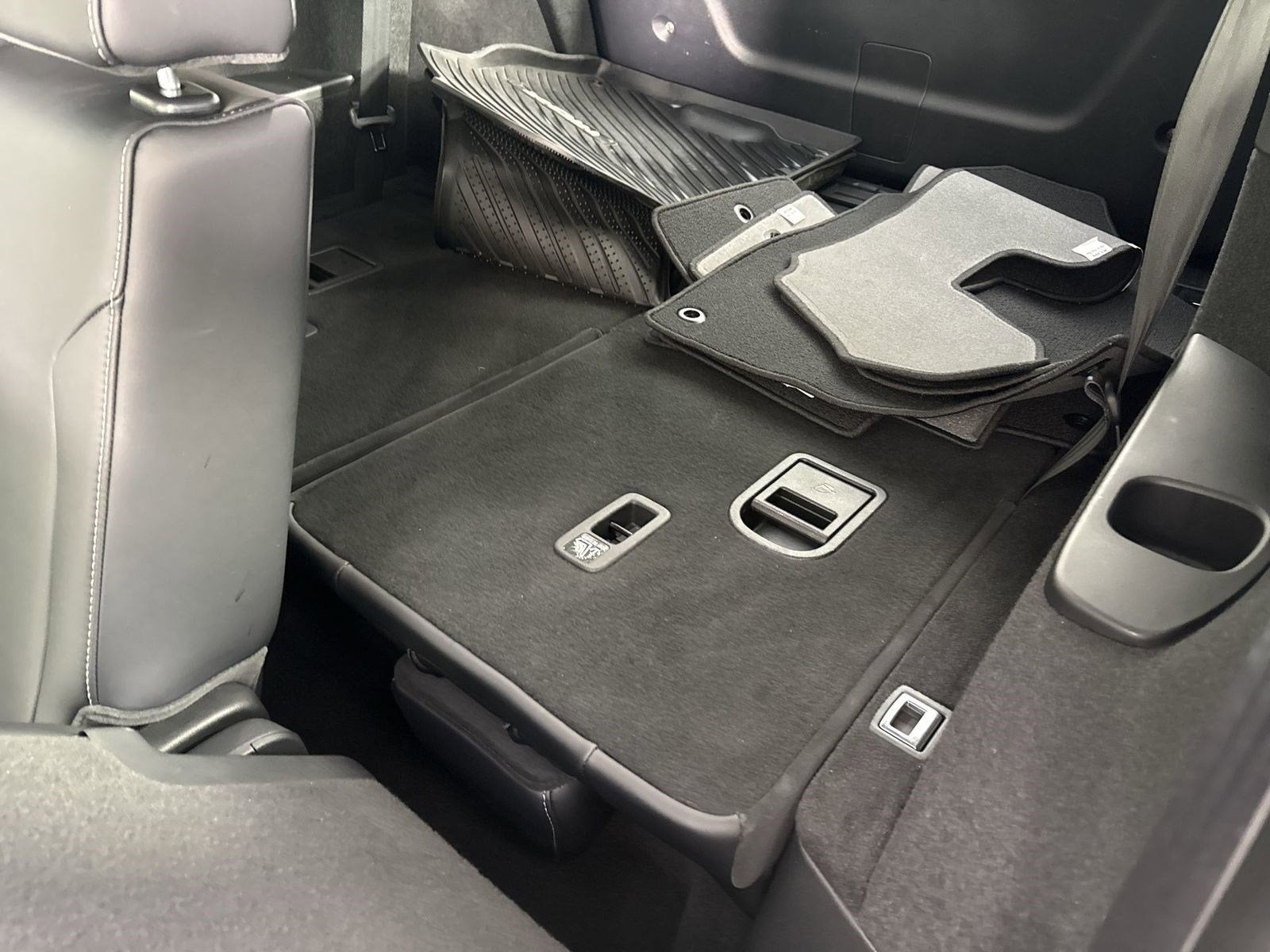 2023 Acura MDX SH-AWD TECH