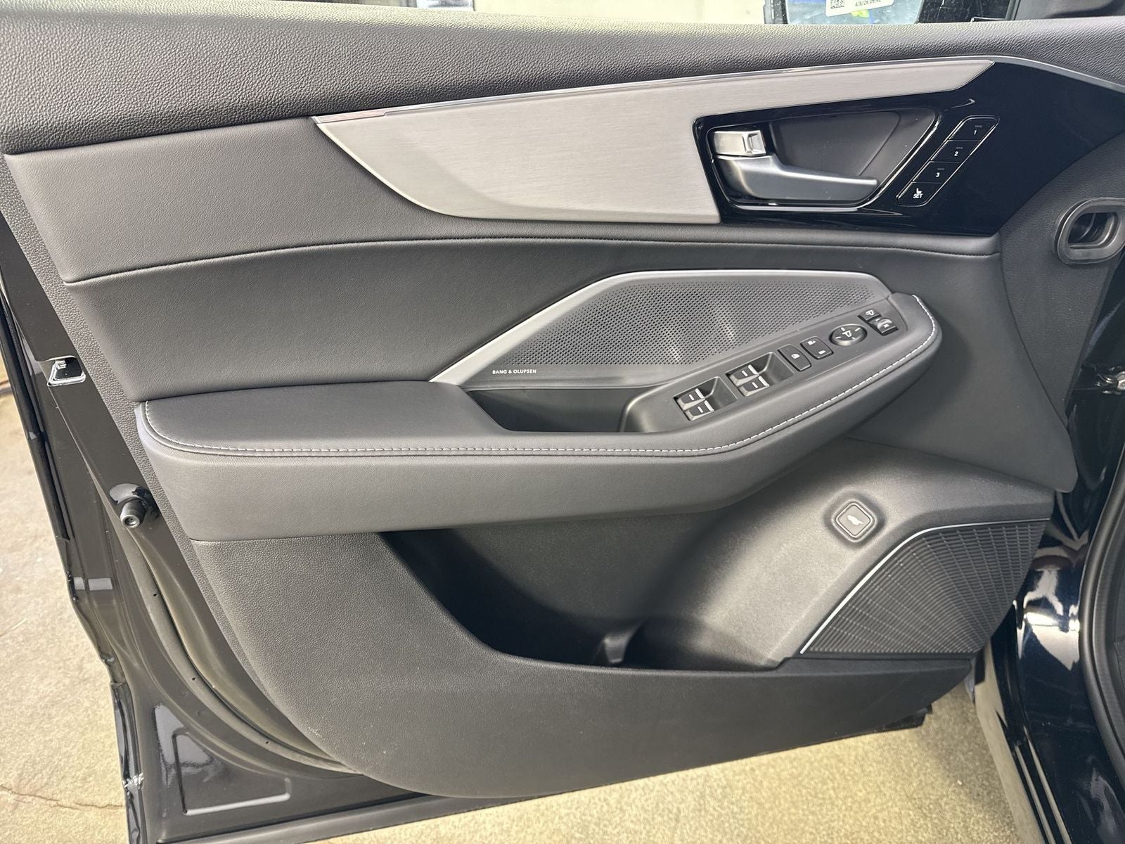 2026 Acura MDX SH-AWD with Technology Package