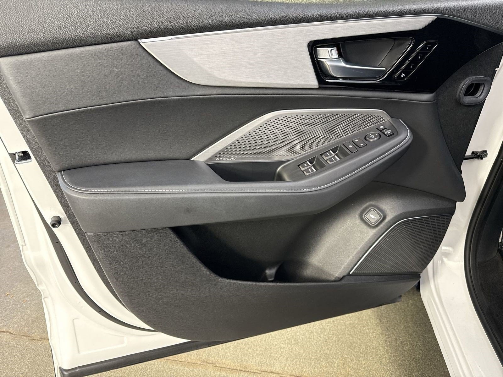 2024 Acura MDX SH-AWD TECH