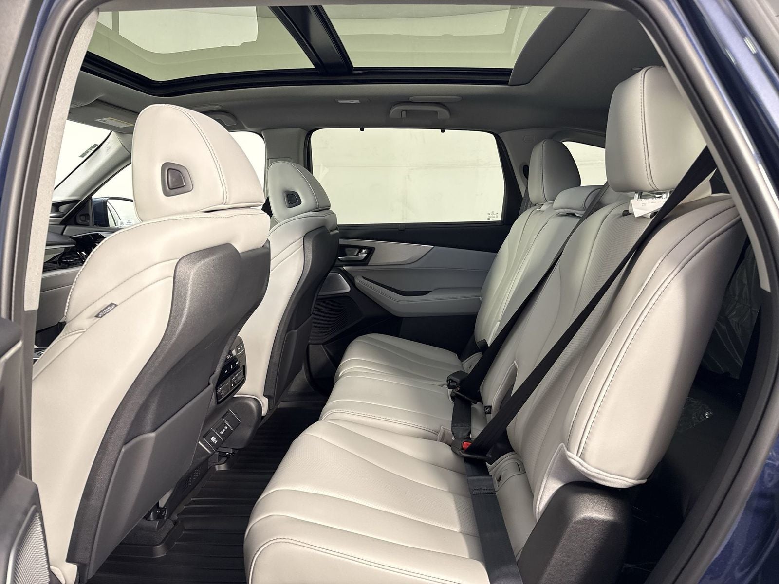 2026 Acura MDX SH-AWD with Technology Package