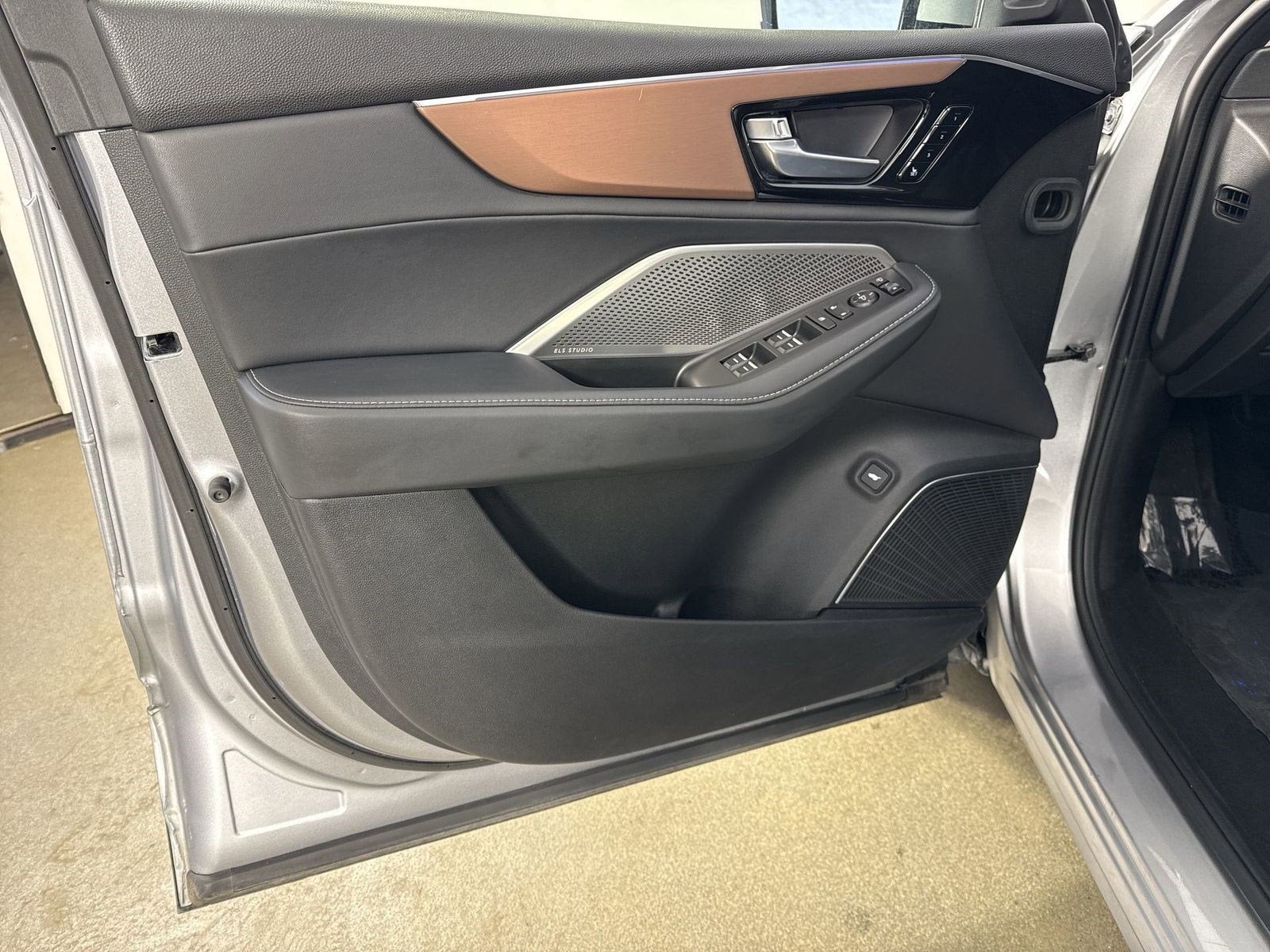 2022 Acura MDX SH-AWD TECH