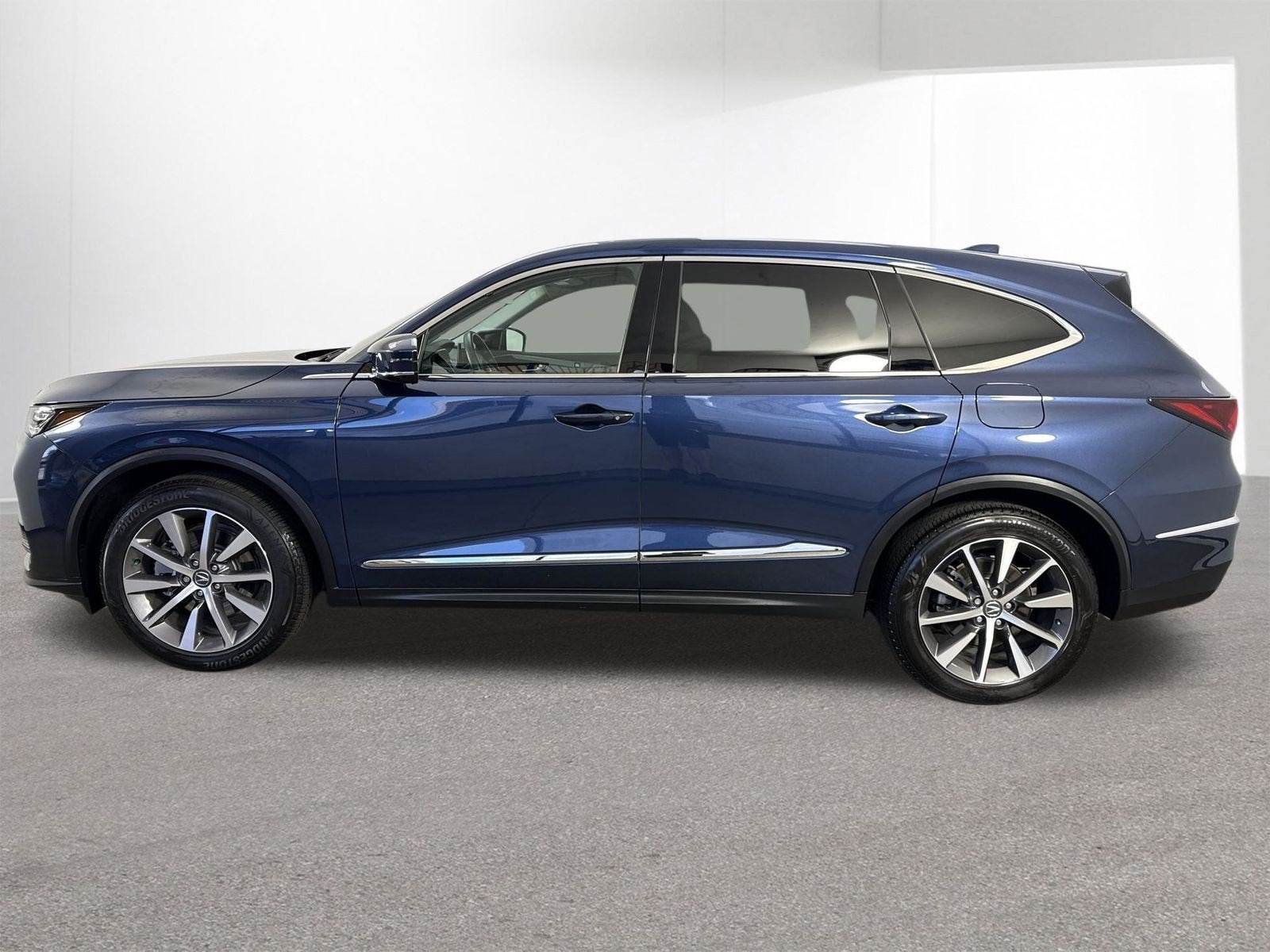 2025 Acura MDX SH-AWD TECH