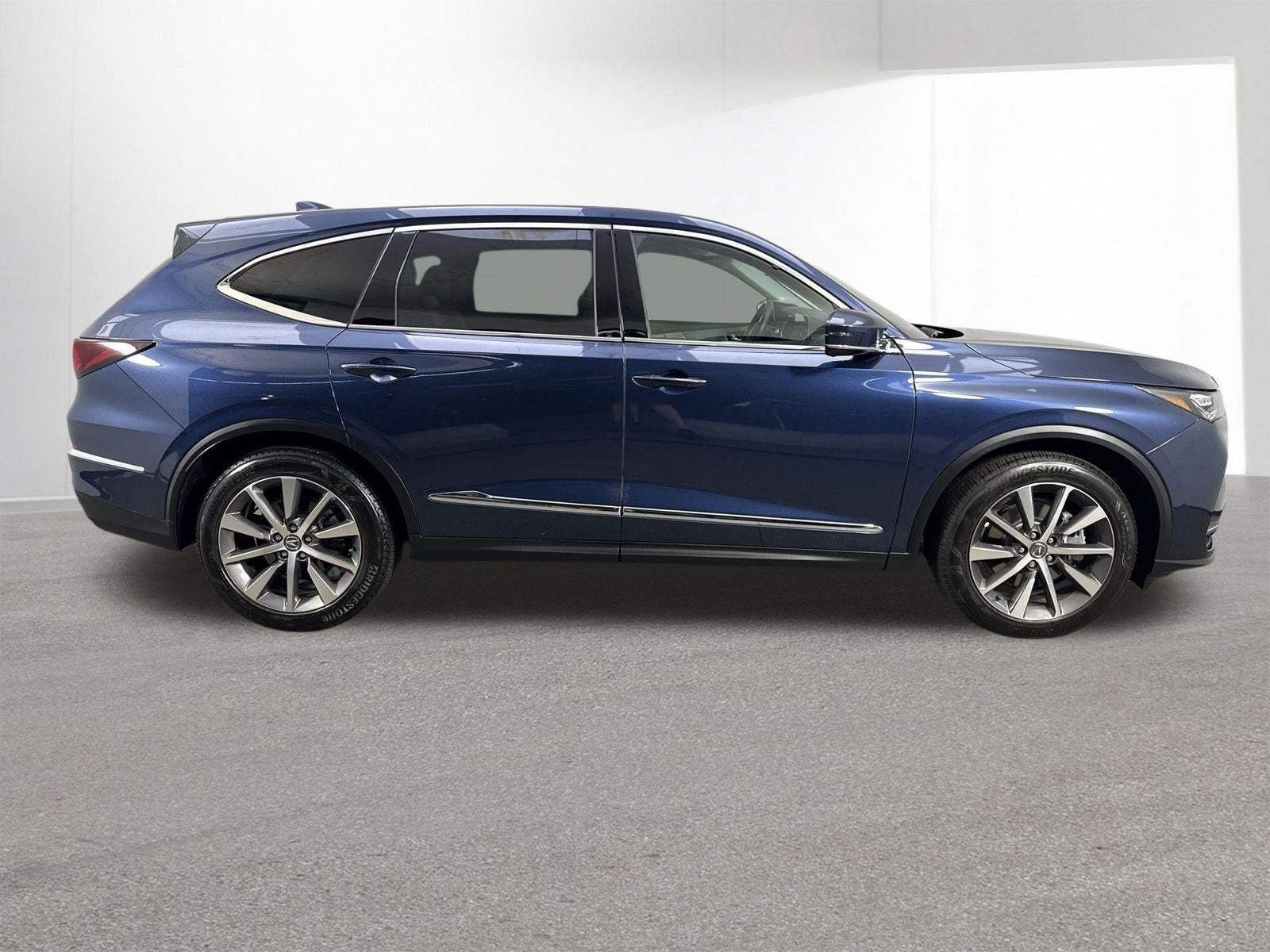 2025 Acura MDX SH-AWD TECH