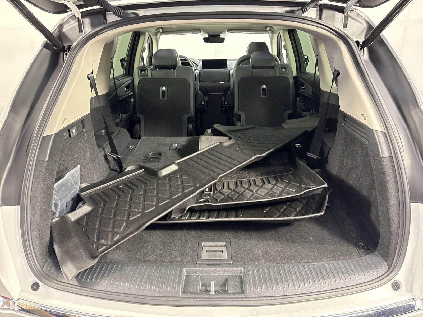 2024 Acura MDX SH-AWD TECH
