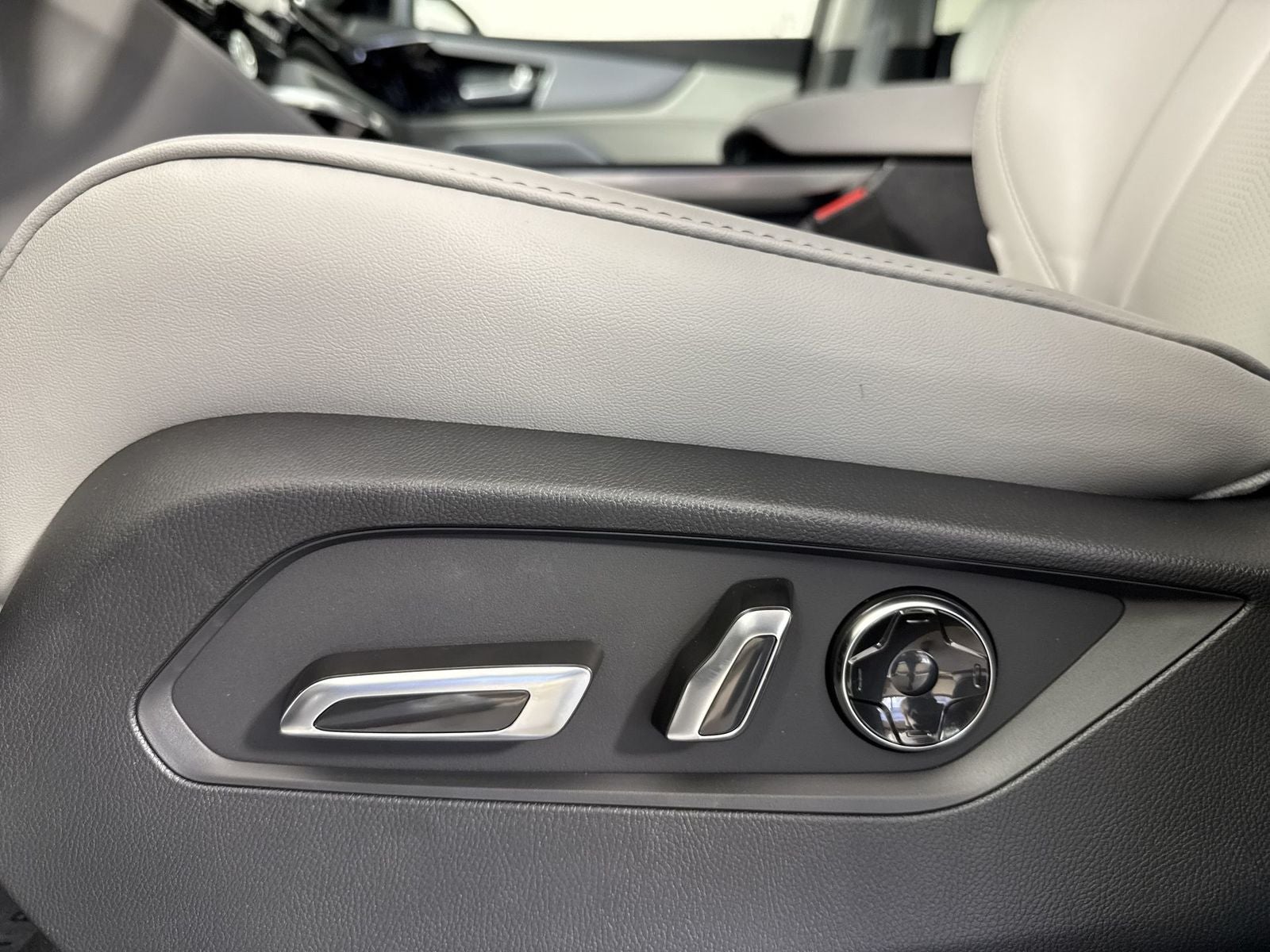 2026 Acura MDX w/Technology Package