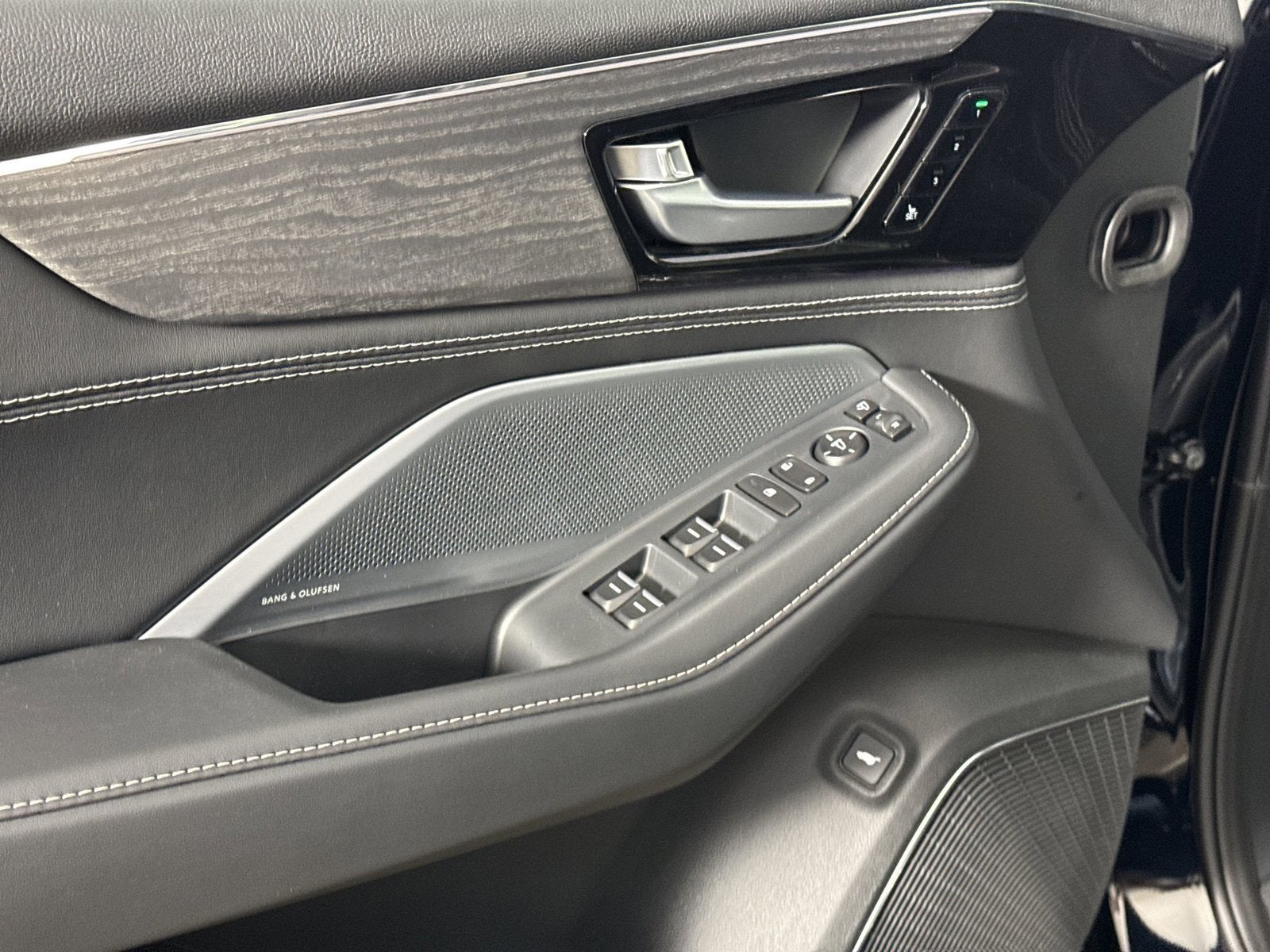 2026 Acura MDX SH-AWD with Advance Package