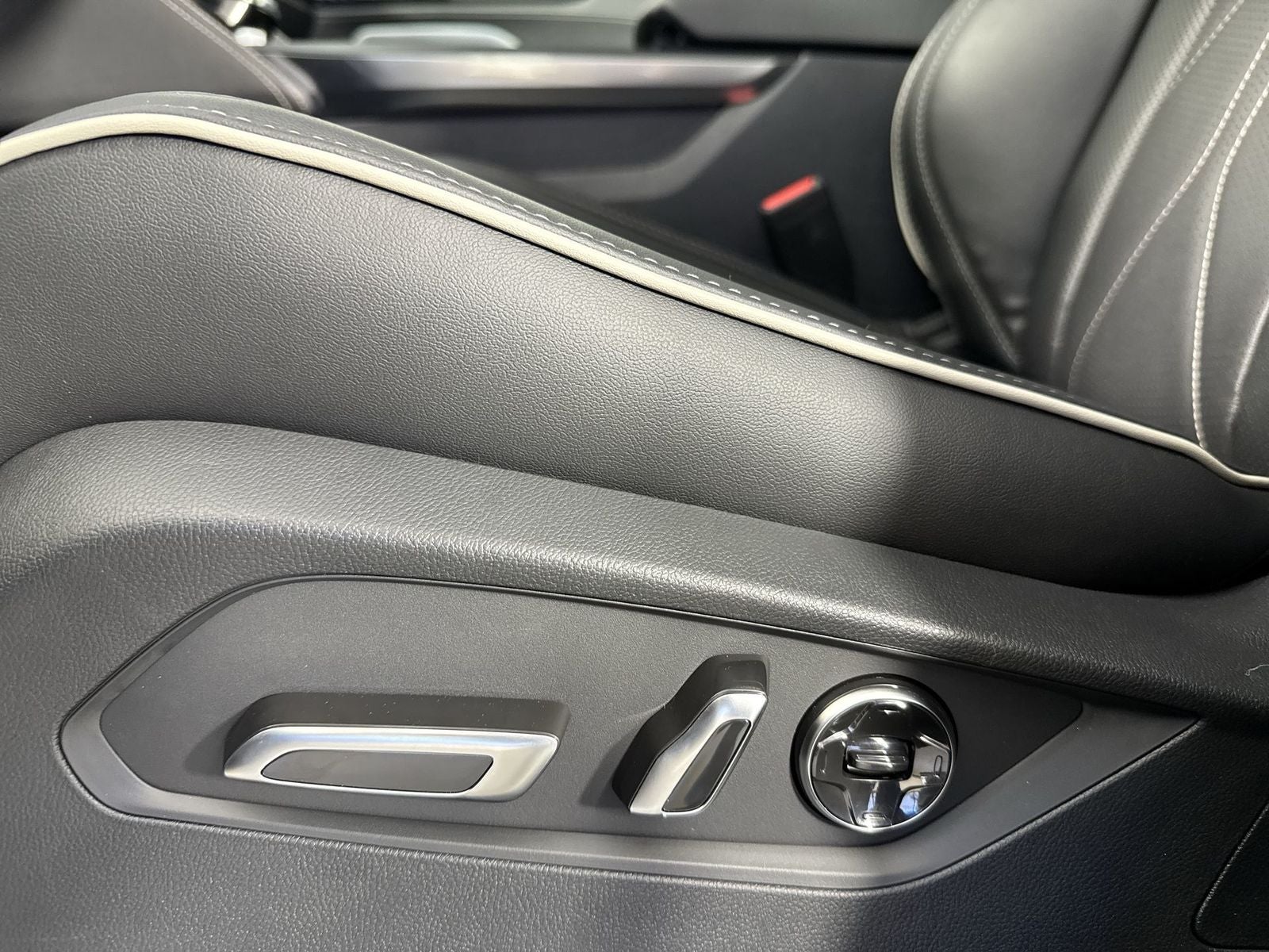 2026 Acura MDX SH-AWD with Advance Package