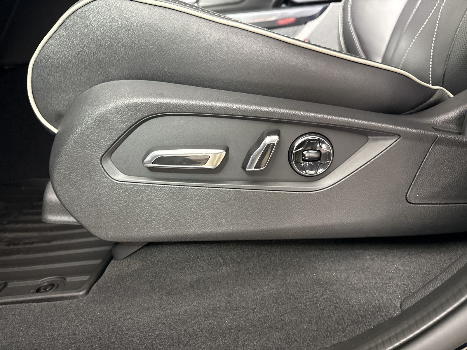 2026 Acura MDX SH-AWD with Advance Package