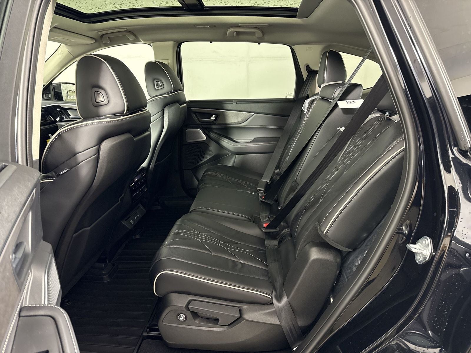 2026 Acura MDX SH-AWD with Advance Package