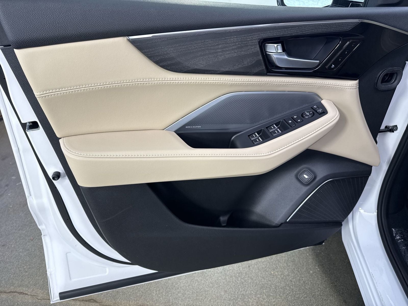 2026 Acura MDX SH-AWD with Advance Package