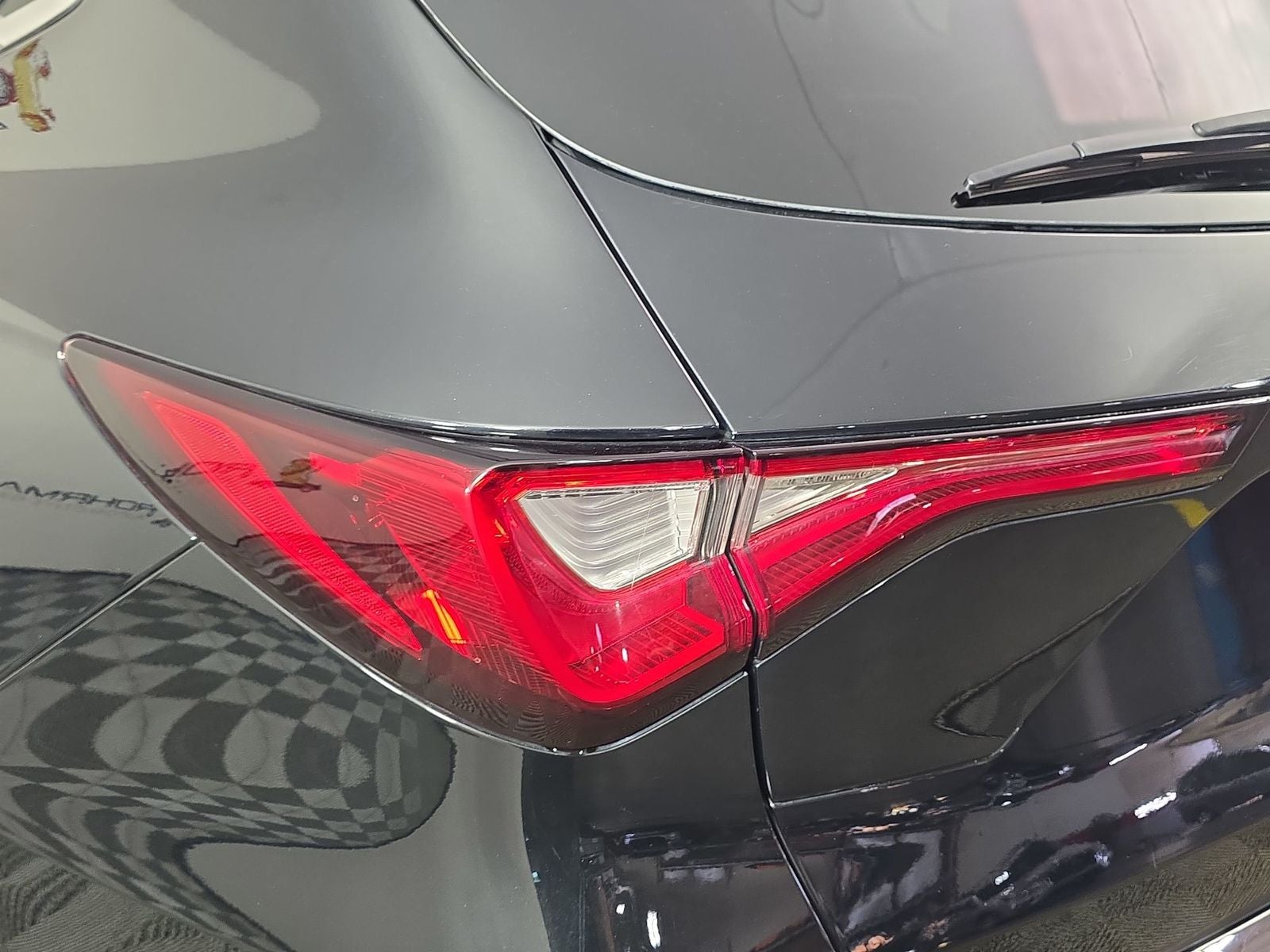 2023 Acura MDX w/Advance Package