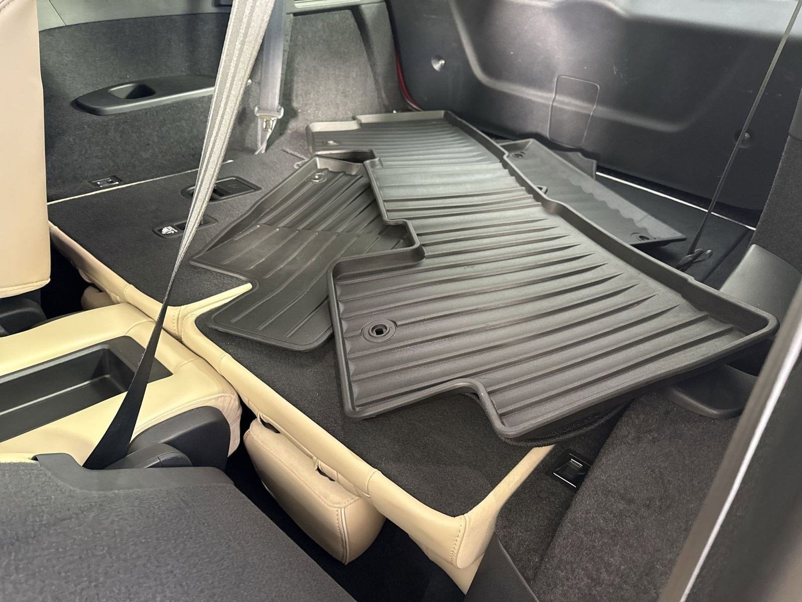 2025 Acura MDX SH-AWD ADVANCE
