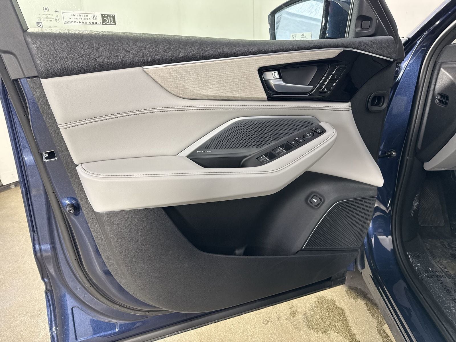 2026 Acura MDX SH-AWD with Advance Package