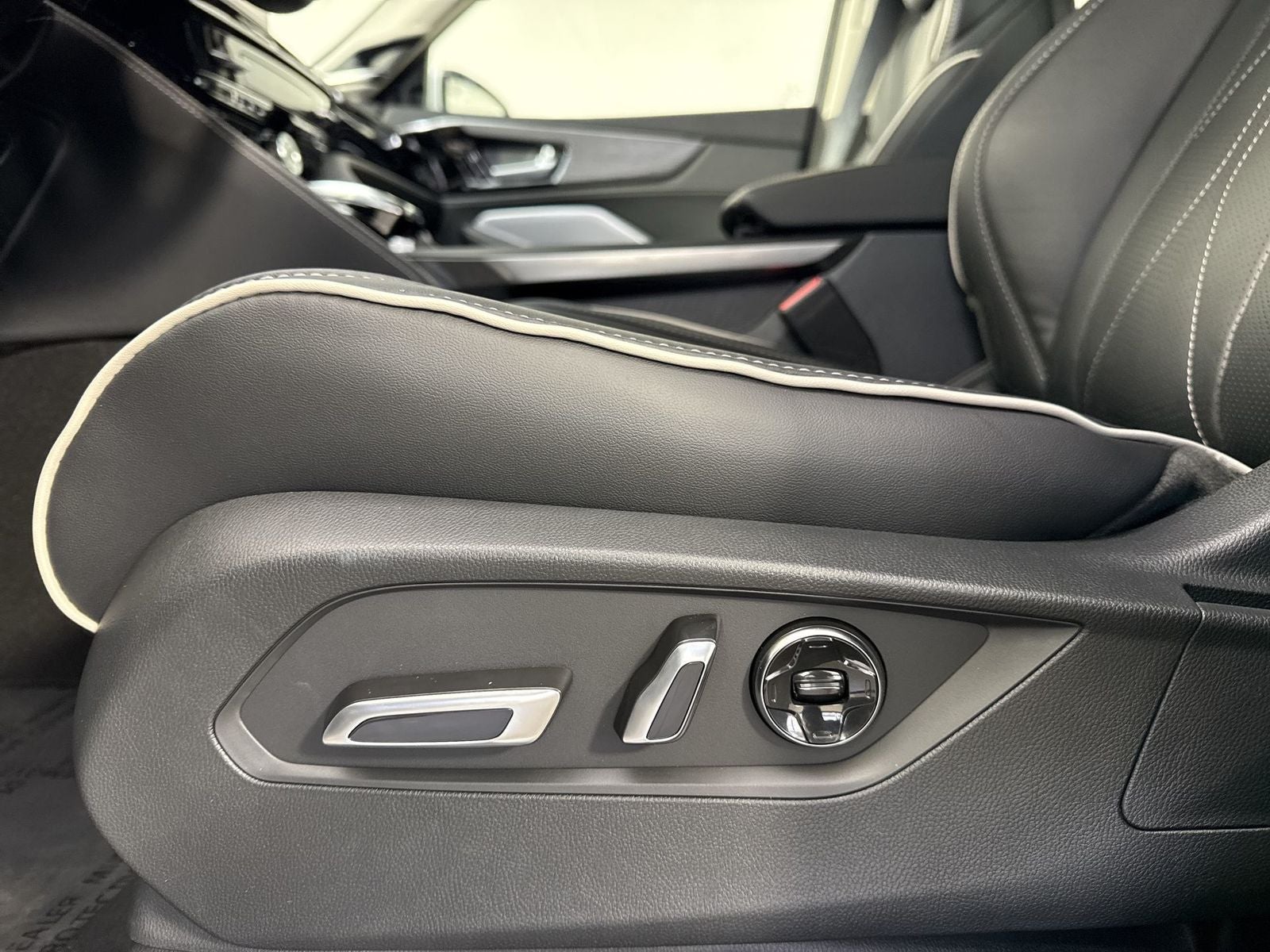 2026 Acura MDX SH-AWD with Advance Package