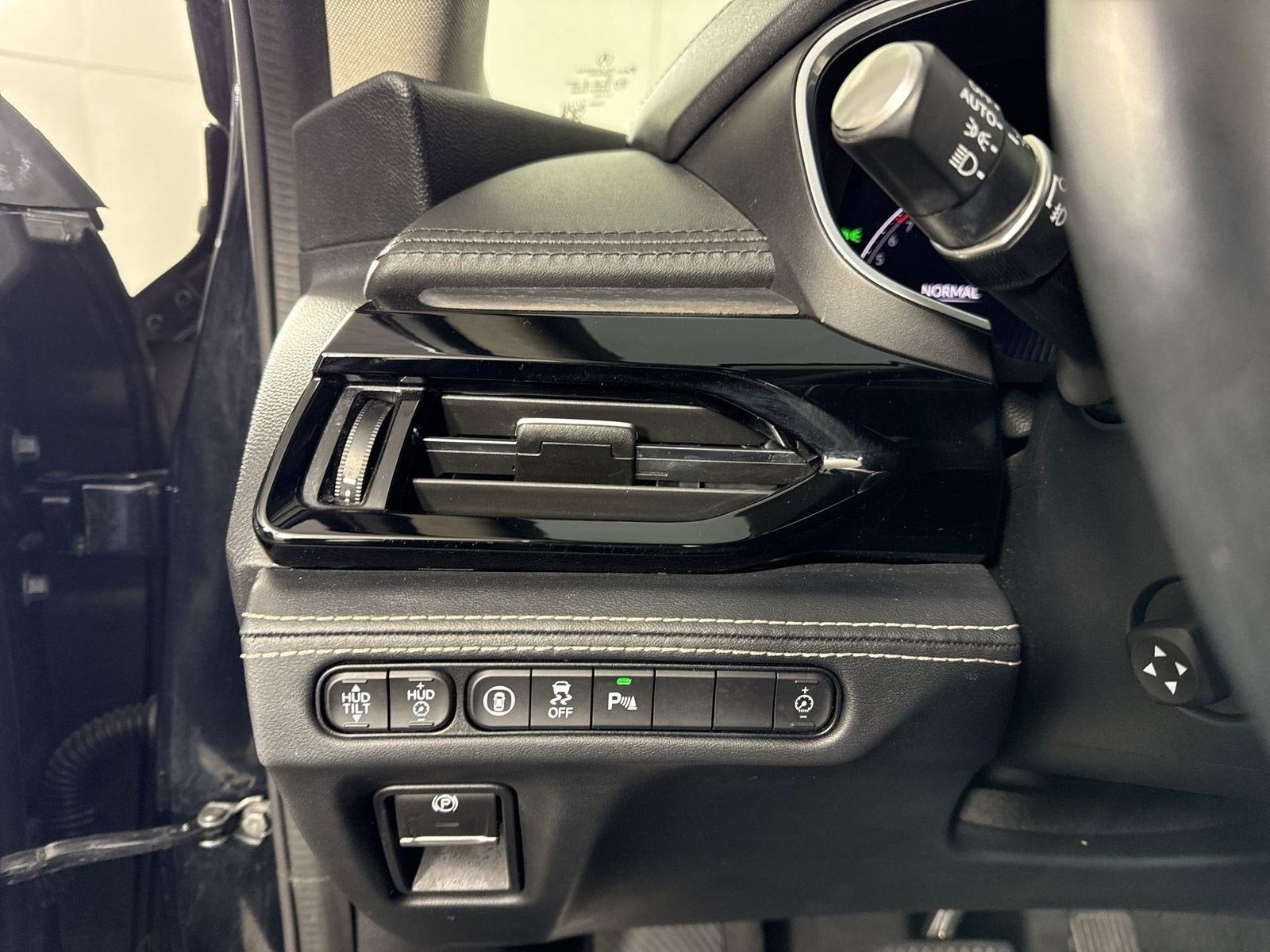 2023 Acura MDX w/Advance Package