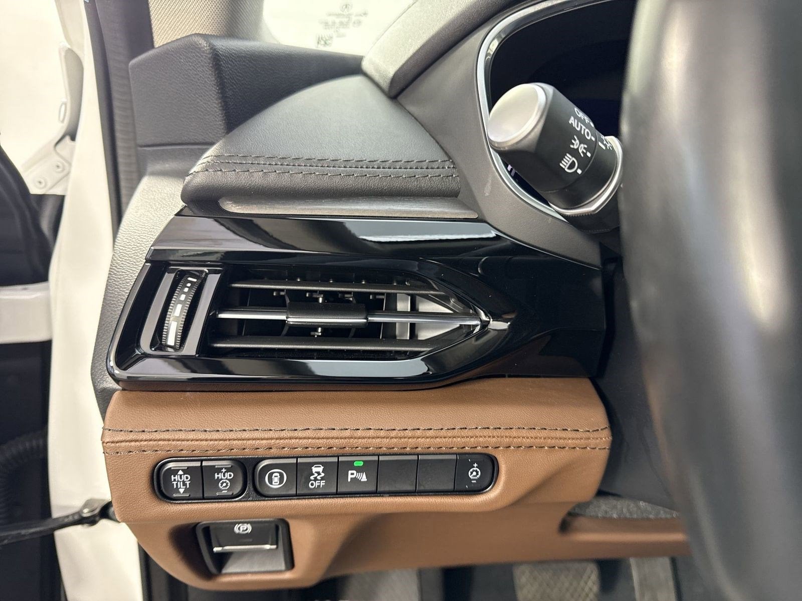 2024 Acura MDX SH-AWD ADVANCE