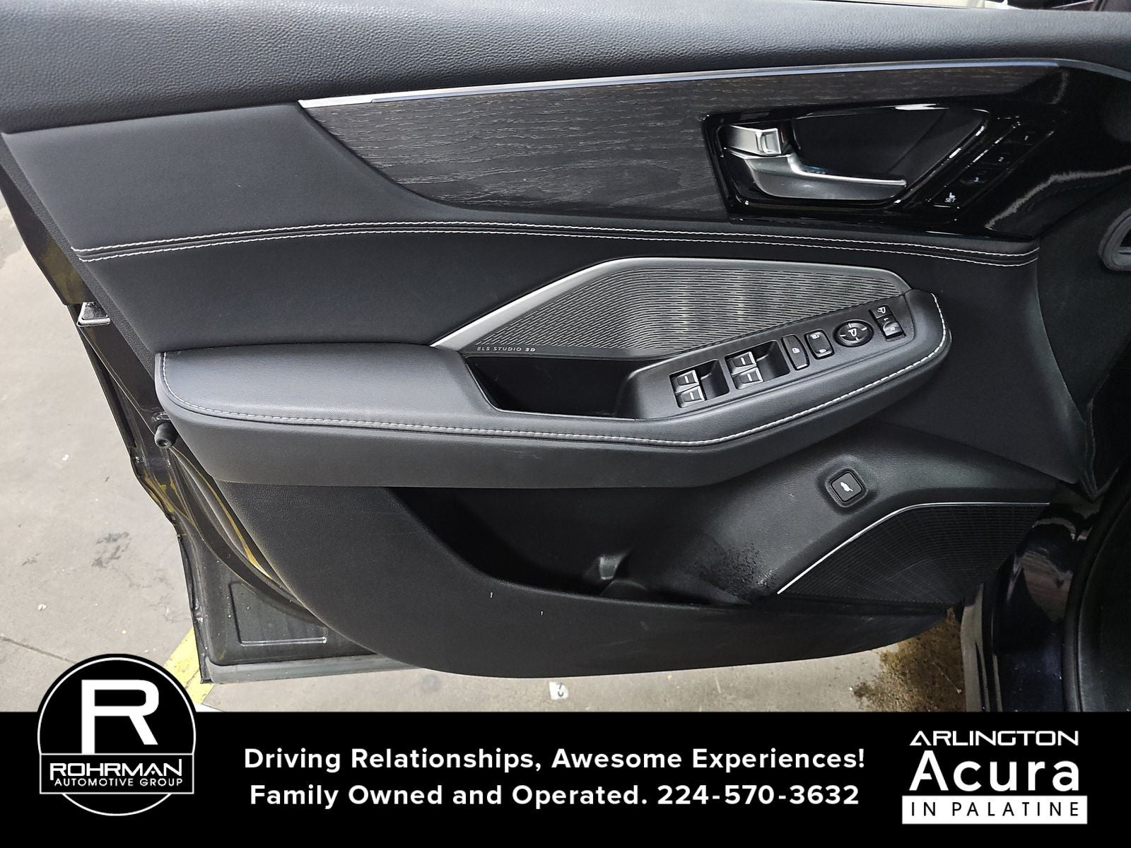 2022 Acura MDX w/Advance Package