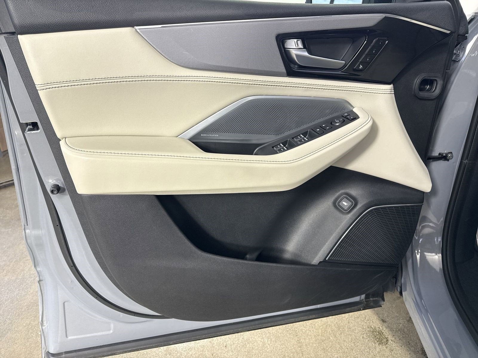 2025 Acura MDX SH-AWD A-SPEC ADV