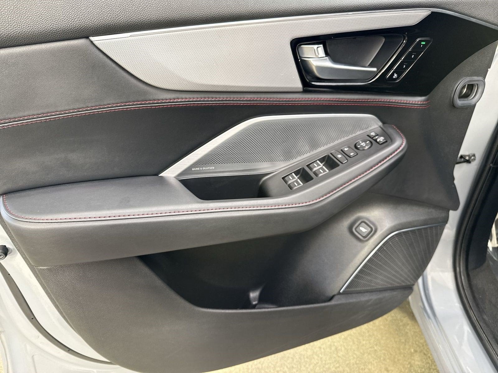 2025 Acura MDX SH-AWD A-SPEC ADV