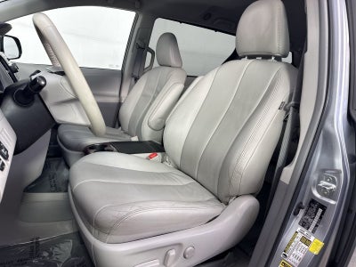 2014 Toyota Sienna XLE