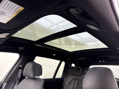 2024 BMW X7 M60i