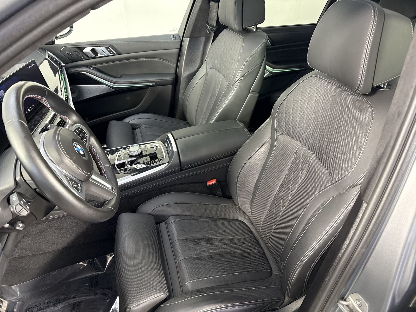 2024 BMW X7 M60i