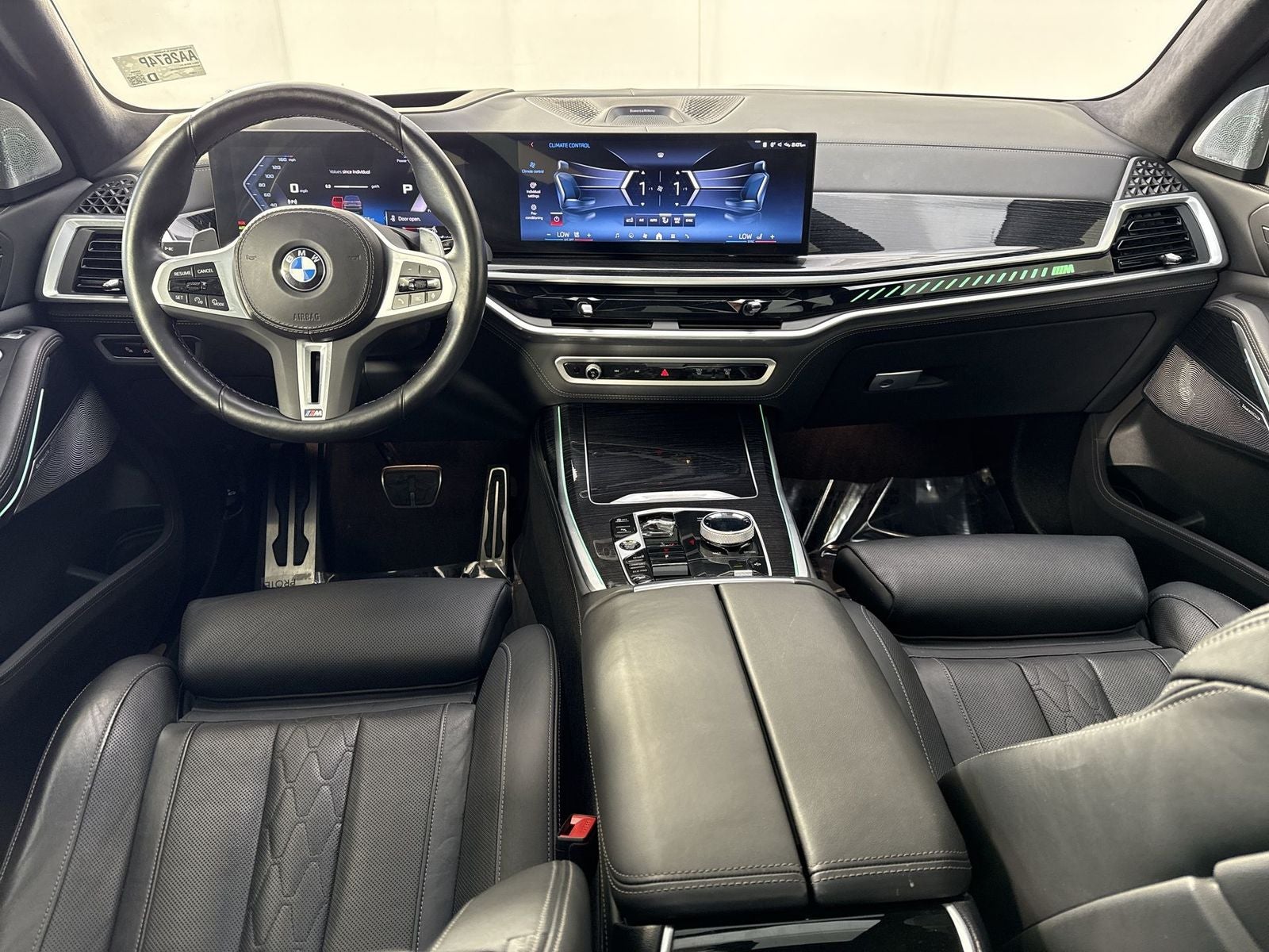 2024 BMW X7 M60i