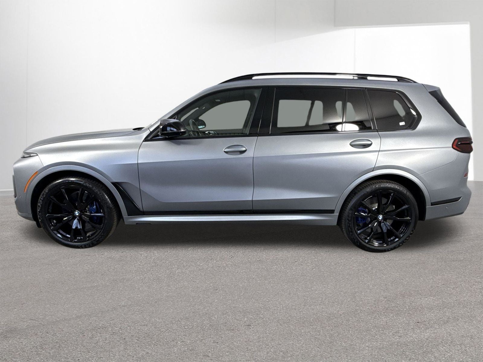 2024 BMW X7 M60i
