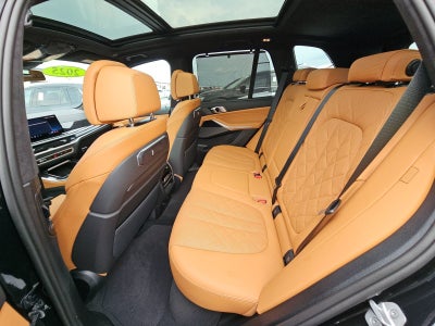 2025 BMW X5 M60i