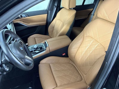 2025 BMW X5 M60i