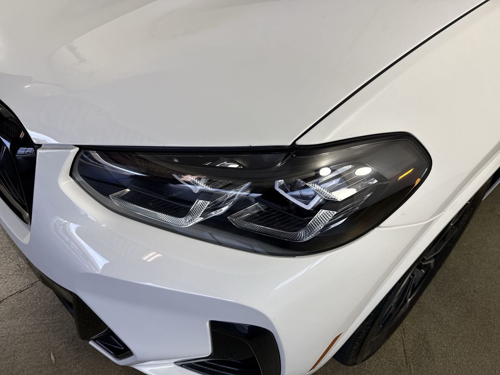 2023 BMW X3 M40i