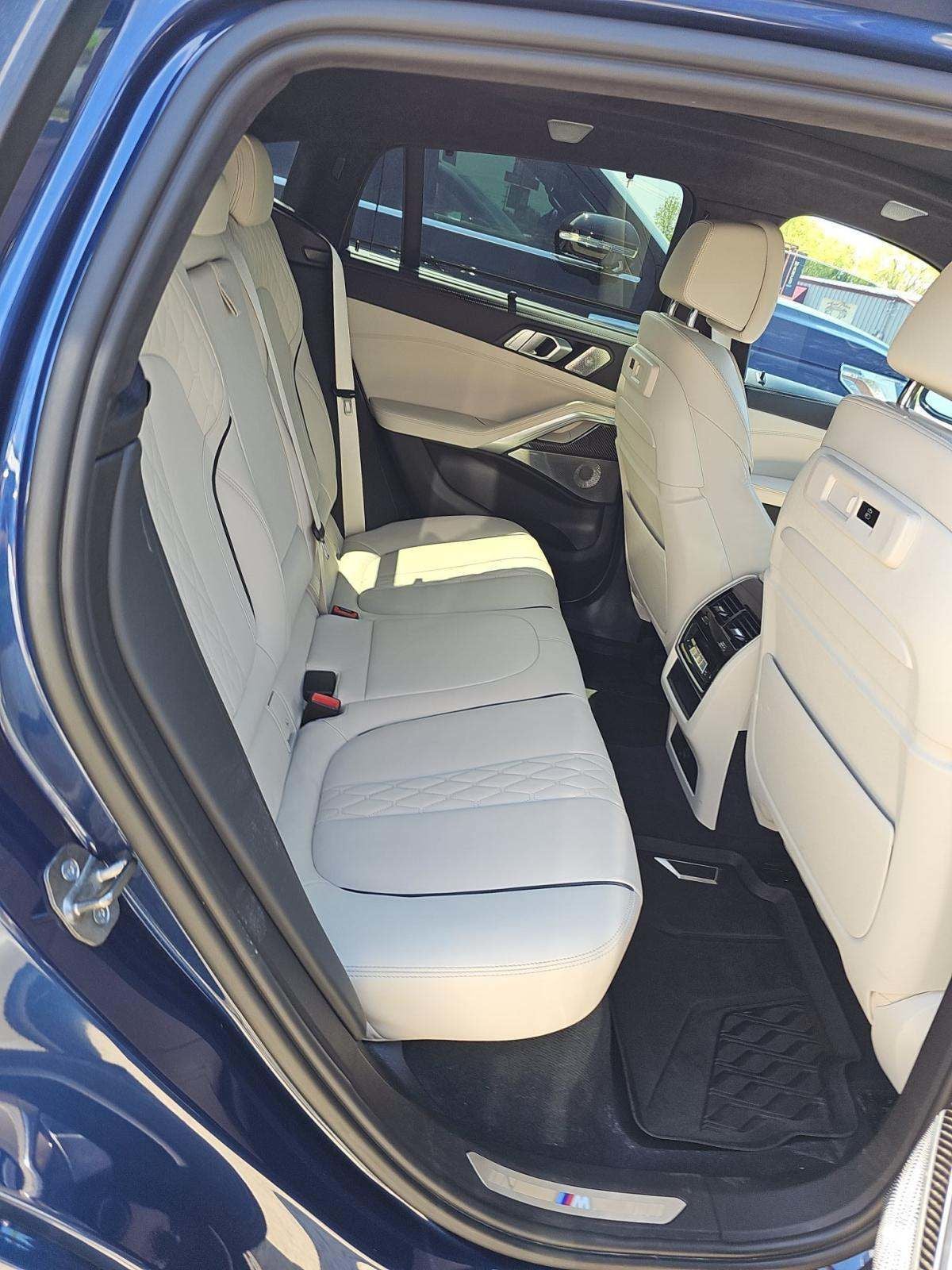 2023 BMW X6 M50i