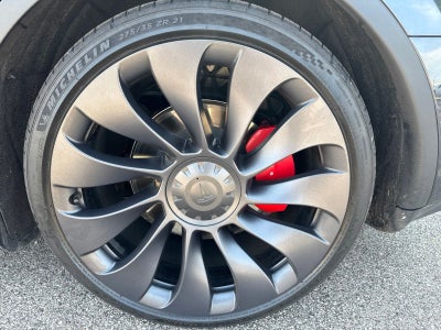2024 Tesla Model Y Performance