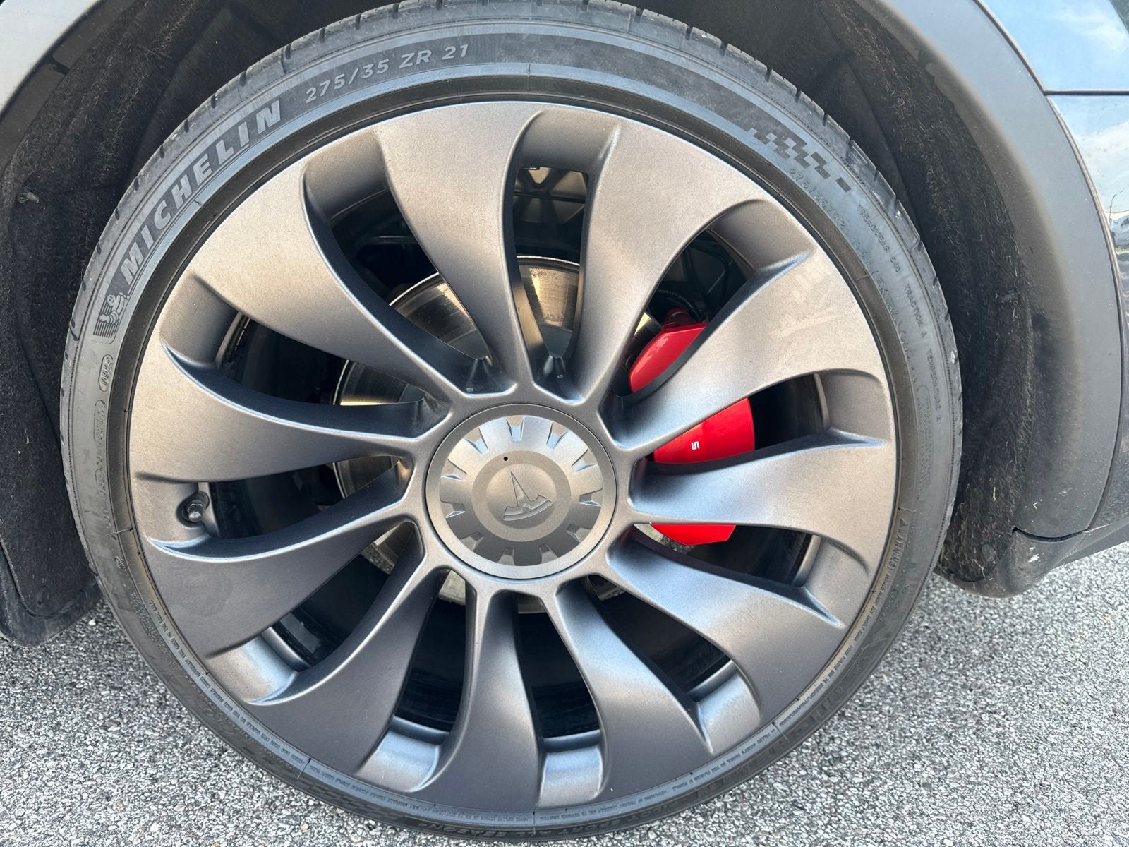 2024 Tesla Model Y Performance