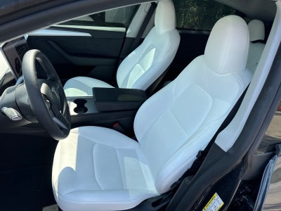 2024 Tesla Model Y Performance
