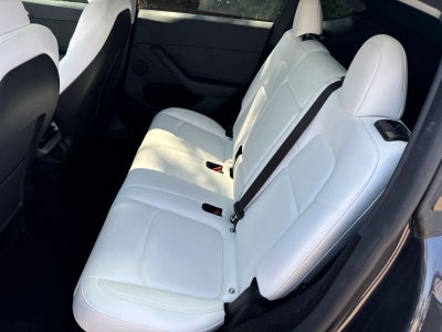 2024 Tesla Model Y Performance